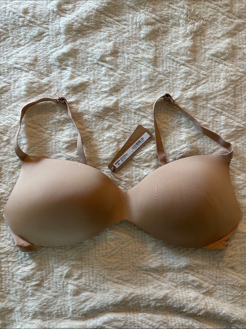 SKIMS Wireless Form Pushup Plunge Bra - NWT
